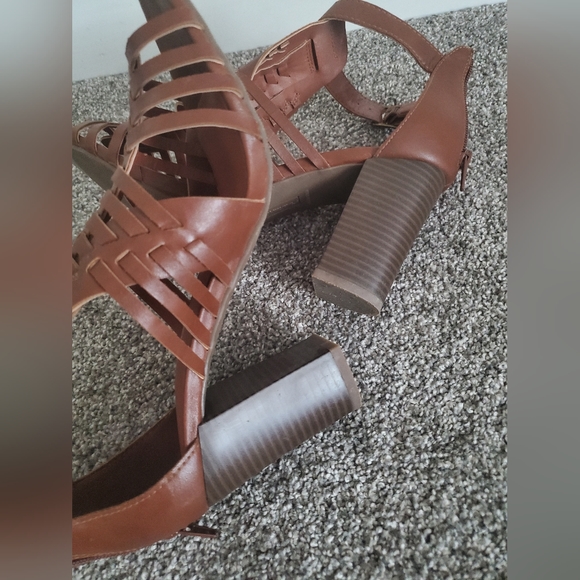 American Eagle Gladiator Block Heel Sandals- Brown Size 9 - Picture 3 of 5